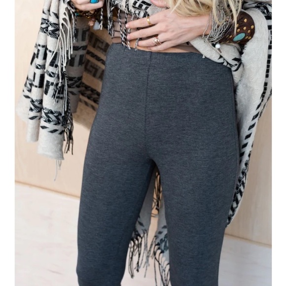 Dark gray flare raw edge stretchy pants, cut to fit, new - Picture 5 of 10